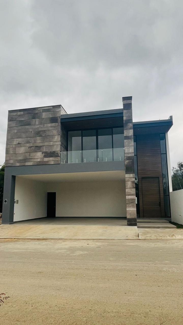 Casa nueva en venta · Aysso Carretera Nacional 1