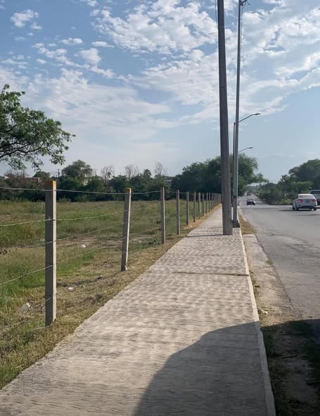 Terrenos 11 y 13 ha Carretera a Colombia 1