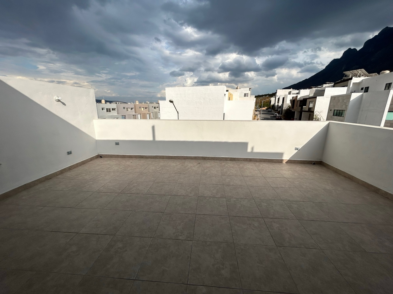 Casa nueva en venta · Cumbres Elite Premier Vesubio 9