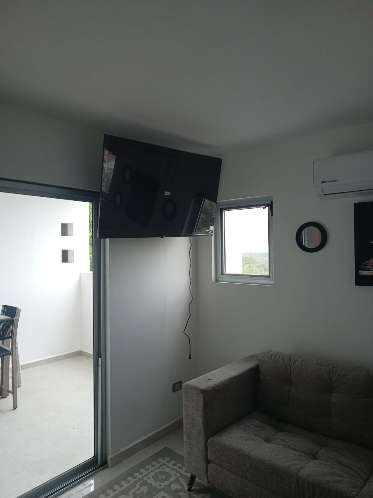 Edificio 4 Deptos + Loft · Carretera Cola de Caballo 12