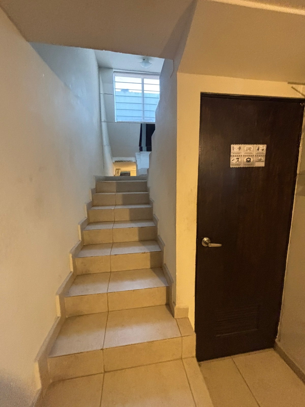 Oficinas en venta · Cumbres 2 Sector 4